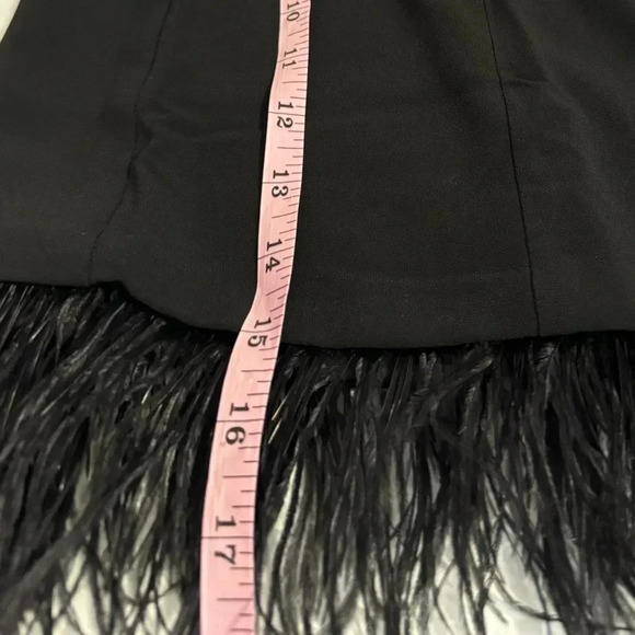 NWT Francesca's Mi Ami Black Feather Hem Mini Skirt City Classic Modern Small - Picture 8 of 10